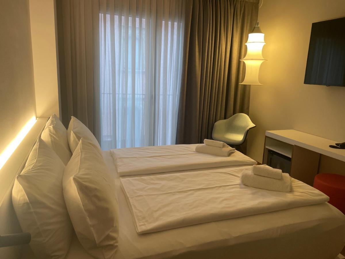 Hotel Giardino Verdi Riva del Garda Exteriör bild